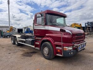 SCANIA T124 400 HOOK LOADER
