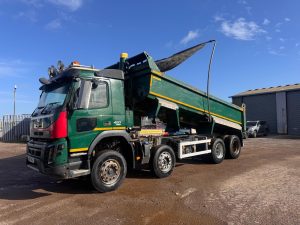 2017  VOLVO FMX 420 TIPPER