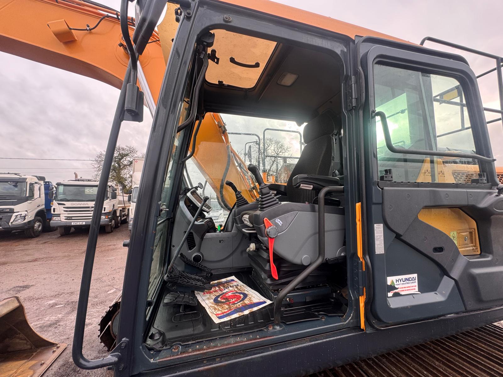 WhatsApp Image 2026-01-27 at 14.14.24 (11)