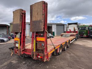 2011 NOOTEBOOM LOW LOADER