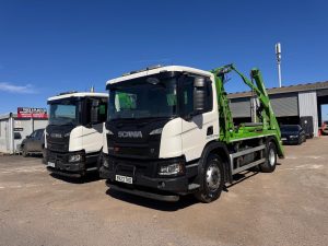 2023 SCANIA P250XT SKIP LOADER