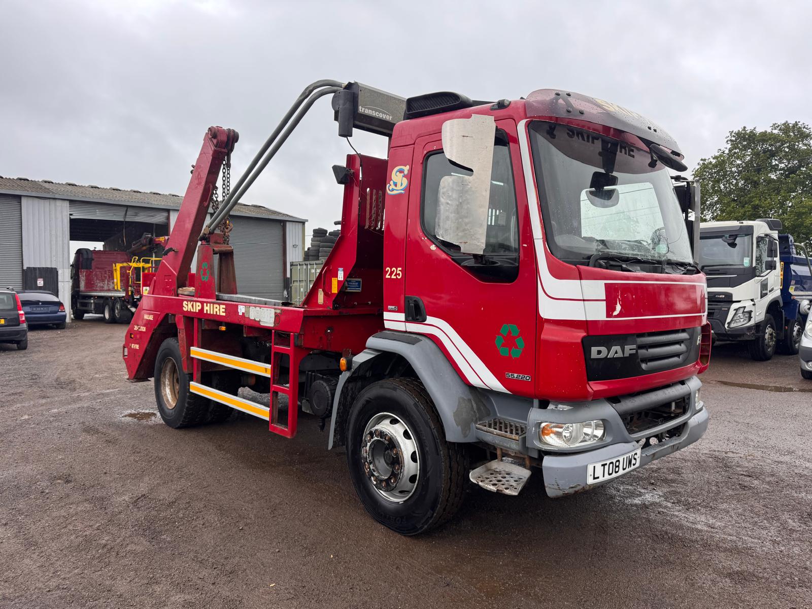 2008 DAF LF 55.220 SKIP LOADER