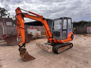 2002 HITACHI EX30-2 MINI EXCAVATOR