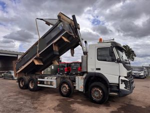 2016 VOLVO FMX420 TIPPER