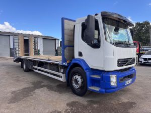 2012 VOLVO FL260 BEAVERTAIL