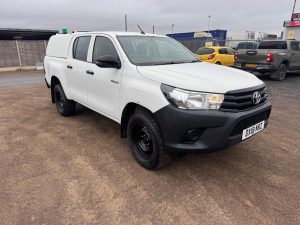 2018 TOYOTA HILUX 2.4L PICK UP