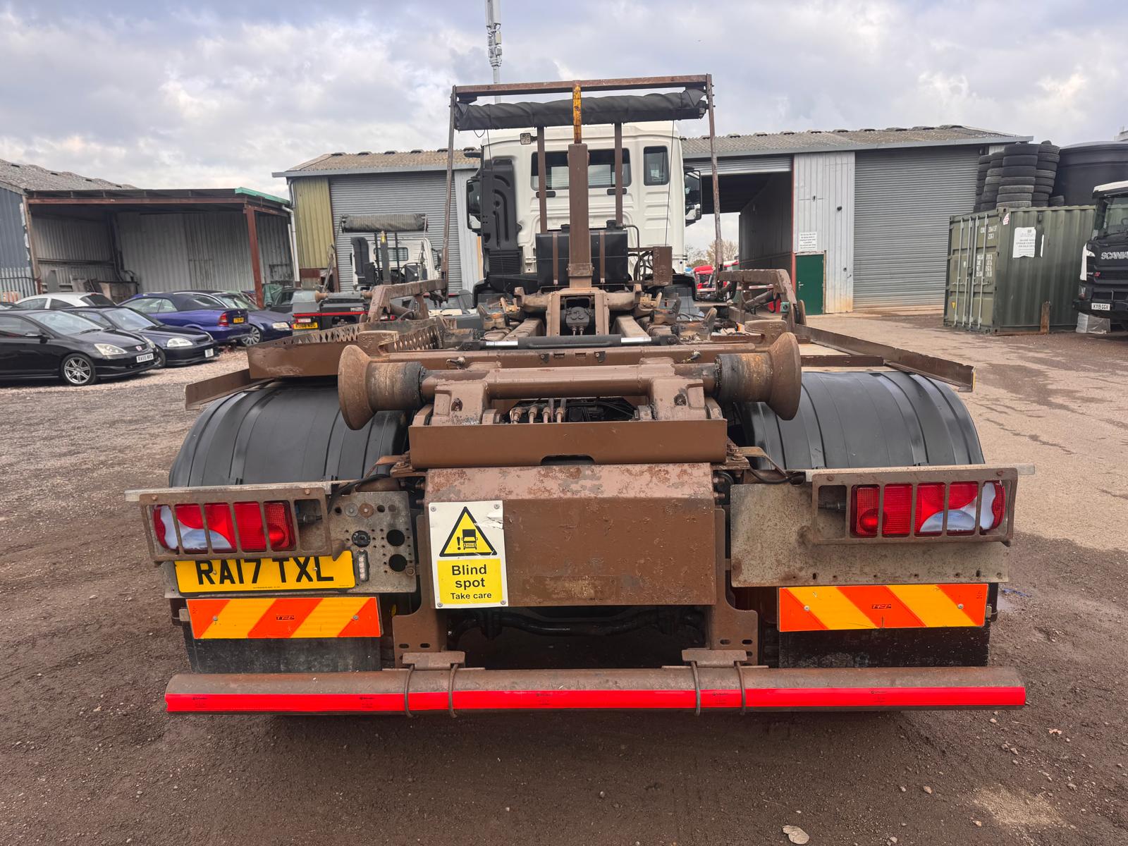 WhatsApp Image 2026-10-19 at 14.49.33 (3)